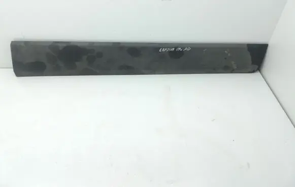 Chevrolet Captiva Front door trim (molding) 96439708