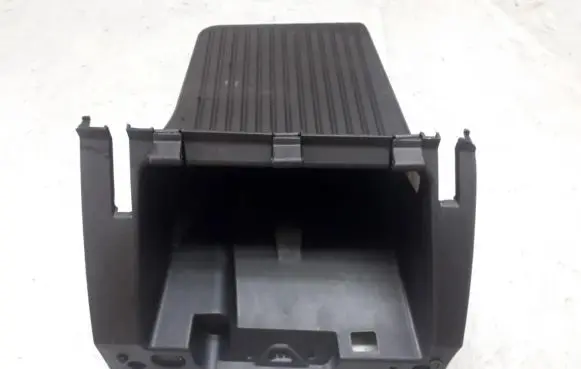 Ford Focus Glove box 4M51A06044 C88RA
