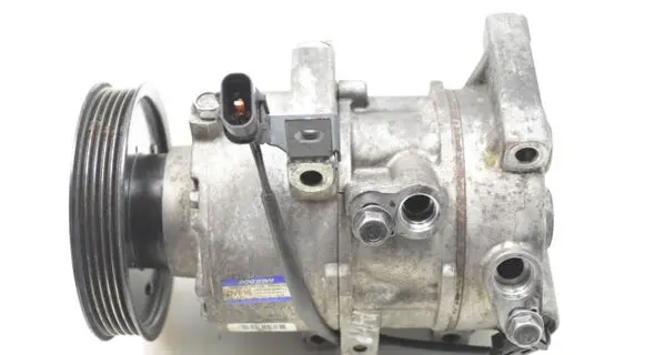 KIA Sportage Air conditioning (A/C) compressor (pump) 1D37E05400