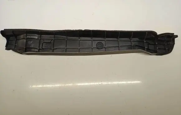 Lexus UX Fender end trim 5382776020