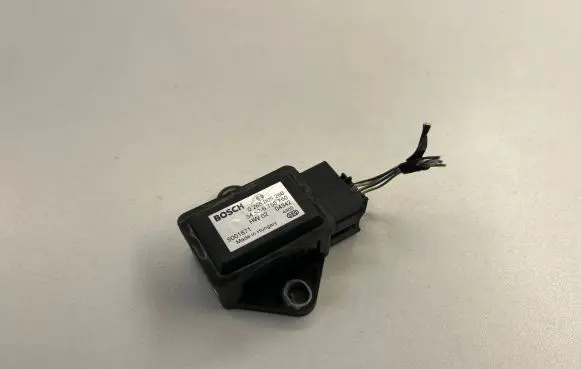 BMW 5 E60 E61 ESP acceleration yaw rate sensor 34526758750 0265005266