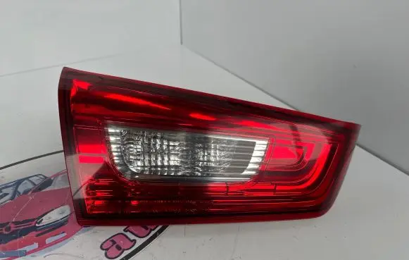 Mitsubishi ASX Tailgate rear/tail lights P9373L