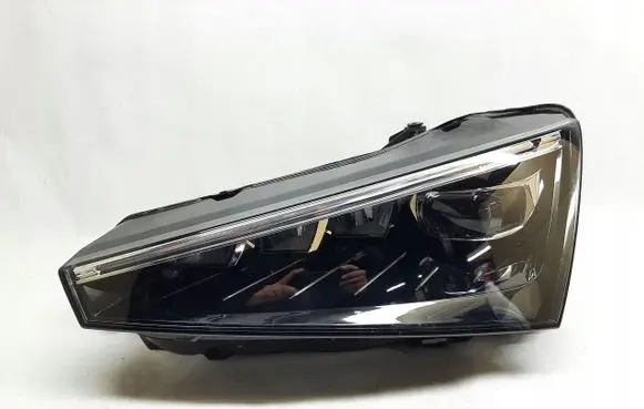 Skoda Scala Headlight/headlamp 657941015A