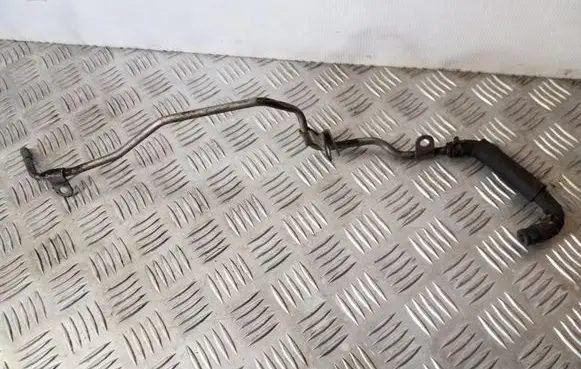Engine coolant pipe/hose