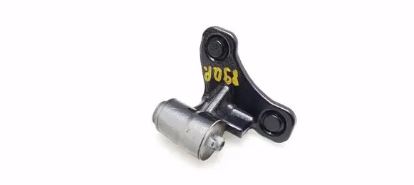 Mercedes-Benz C W204 Front door lower hinge 