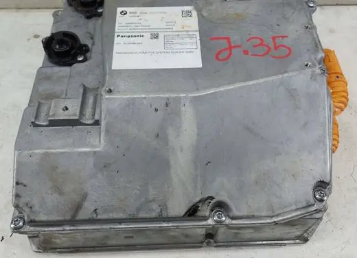 BMW X1 U11 Voltage converter inverter 5A5CA28