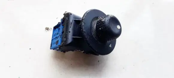 Citroen Xsara Wing mirror switch 185526