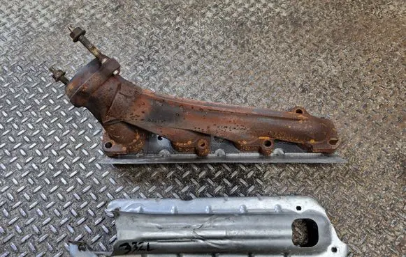 Dodge Charger Exhaust manifold 53013849AF 53013855AC