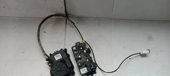 Tailgate/trunk/boot lift motor