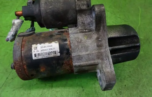 Opel Signum Starter motor 55353669
