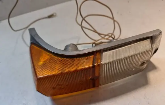 Moskvich 412 Front indicator light PF112B