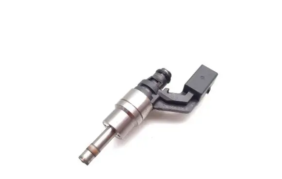 Volkswagen Golf V Fuel injector 03C906036A