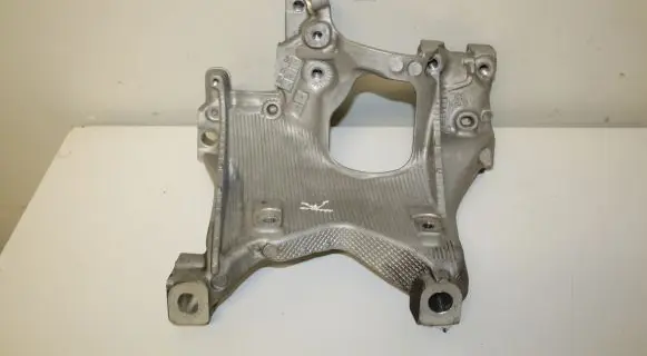 Audi A4 S4 B9 Engine mounting bracket 8W0399295E