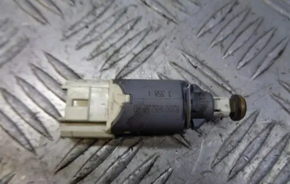 Renault Megane II Brake pedal sensor switch 8200168238B