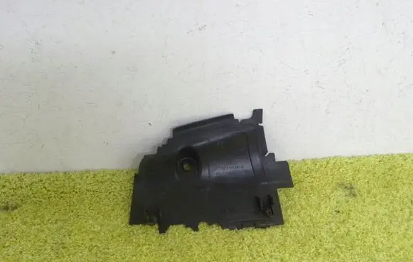 Skoda Octavia Mk4 Intercooler air guide/duct channel 5E3121283B