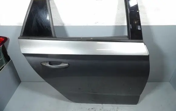Cadillac Escalade Rear door