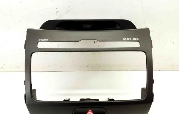 KIA Sportage Radio/GPS head unit trim 959603U000 937903U010AK5