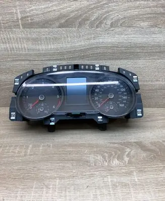 Volkswagen PASSAT B8 Speedometer (instrument cluster) 3G0920941B