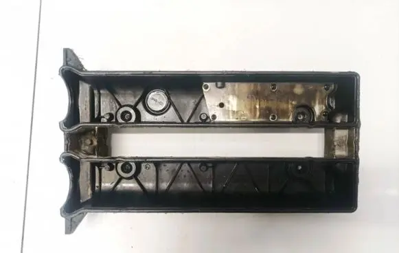 Ford Focus Rocker cam cover 