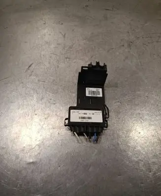 Citroen Berlingo Fuse module 66652X 9812078380