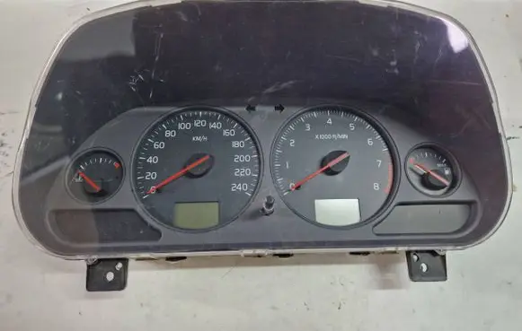 Volvo S40, V40 Speedometer (instrument cluster) 30623052 03W04D3 30623974A