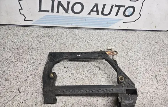 BMW 7 E38 Rear door exterior handle/bracket 51228245346