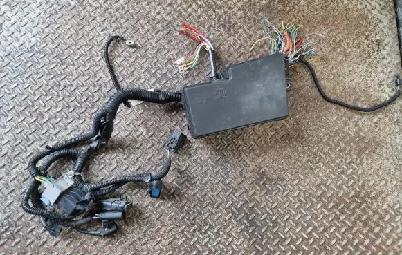 Ford Focus Fuse box set F1FT14K733BEA AV6T14A067AD