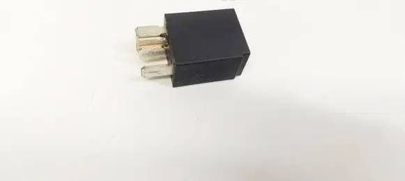 Ford Mondeo MK IV Other relay 6G9T14B192AA 6G9T-14B192-AA