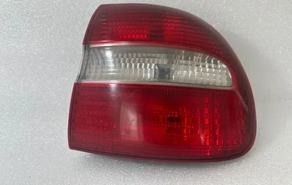 Volvo S40, V40 Rear/tail lights 30887334 235902 285902