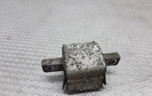 Mercedes-Benz C W203 Gearbox mount