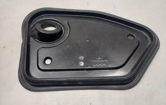 Audi Q2 - Other front door trim element 8V4837915B