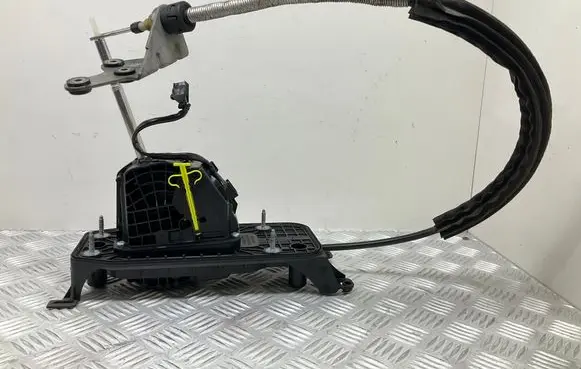 Seat Leon (5F) Gear shifter/selector 5Q2713025