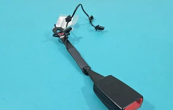 Audi Q3 8U Front seatbelt 8R0857755L IMPRK1478131