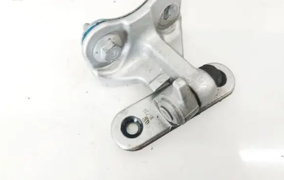 Mercedes-Benz A W176 Rear door lower hinge A046572