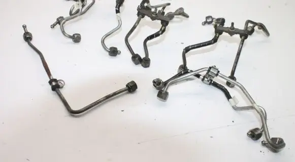 Land Rover Range Rover Sport L320 Fuel injector supply line/pipe 