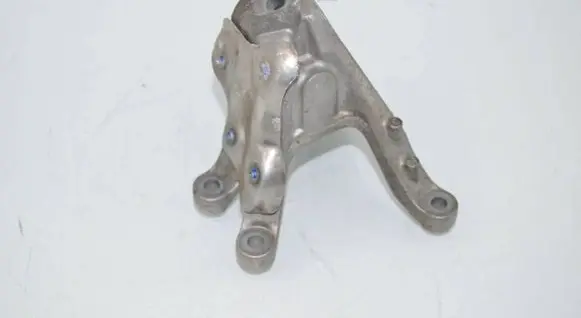 BMW 3 G20 G21 Engine mounting bracket 6876206 22116876206