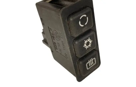 BMW 3 E36 Windscreen/window heater switch 8371020 6131