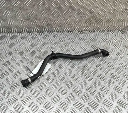 BMW X2 U10 Engine coolant pipe/hose 8846761