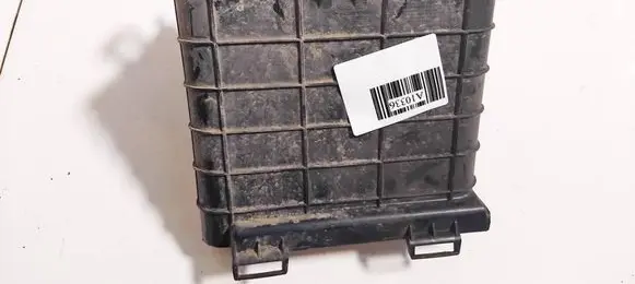 Battery box tray