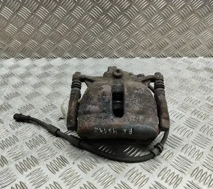 Volkswagen PASSAT B8 Front brake caliper 8V0615123D
