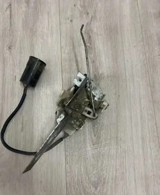 Jaguar XJ X40 Front door lock