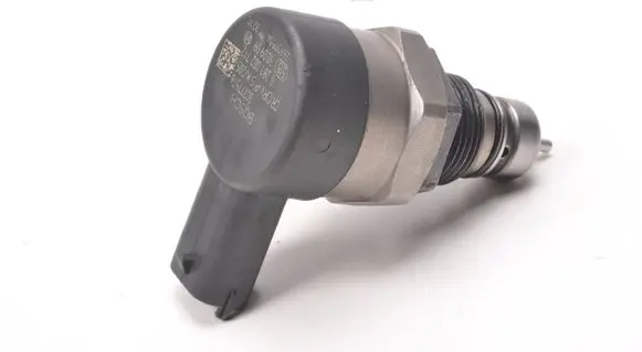 Volvo V70 Fuel pressure sensor 30777576