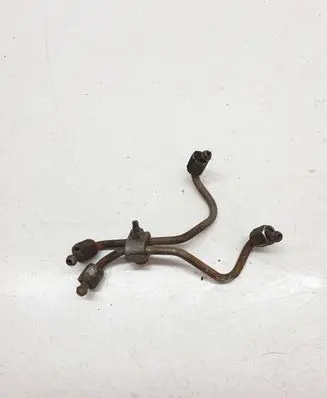 Lexus IS 220D-250-350 Fuel injector supply line/pipe 