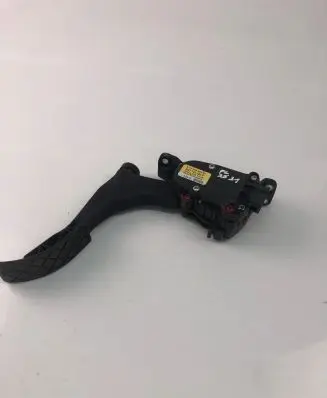Volkswagen Amarok Accelerator throttle pedal 6Q1723503P
