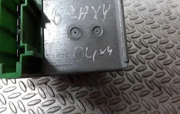 Ford Galaxy Heater blower motor/fan resistor 0959263G