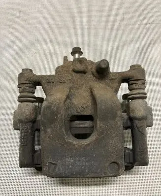 Nissan Navara D23 Rear brake caliper
