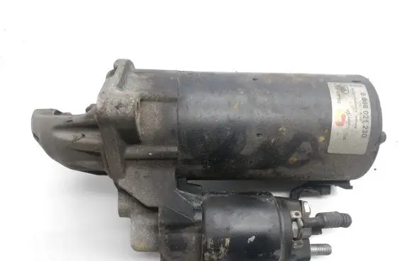 BMW 5 E60 E61 Starter motor 0986021230