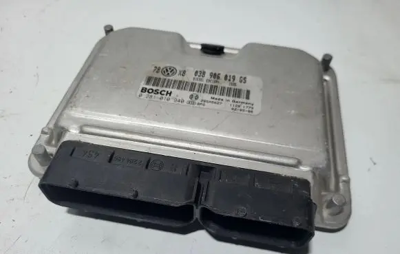Audi A6 S6 C6 4F Engine control unit/module 038906019GS 28SA5627 0281010940