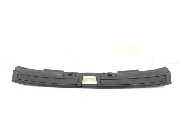 Volvo XC40 Rear sill trim cover 31440884