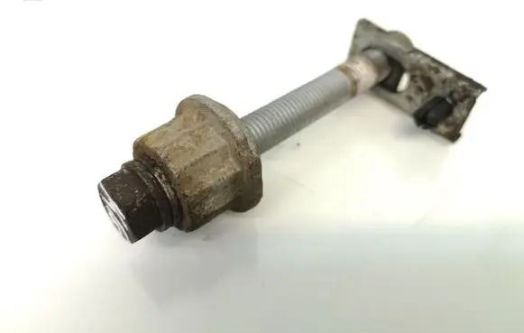 Mini One - Cooper Clubman R55 Rear suspension camber bolt 